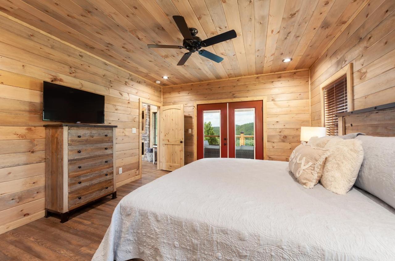 Thunder Mountain Lodge Cabin セバービル エクステリア 写真