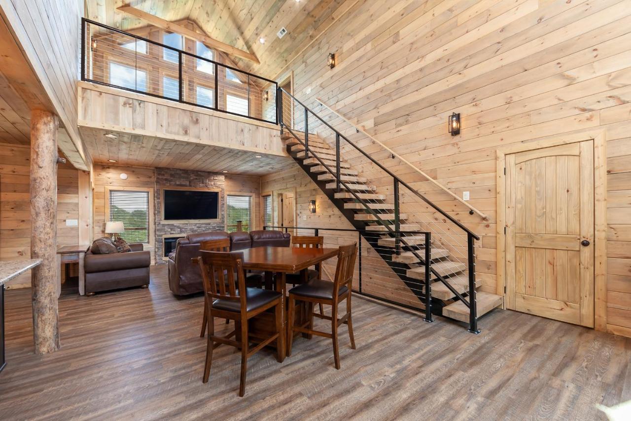 Thunder Mountain Lodge Cabin セバービル エクステリア 写真